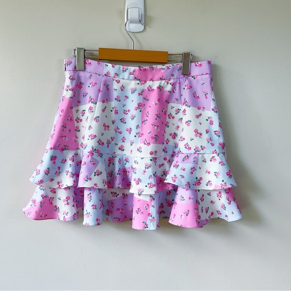 Doll’s Kill Sugar Thrillz Patchwork Rose Print Mini Skirt Size L - Picture 4 of 8
